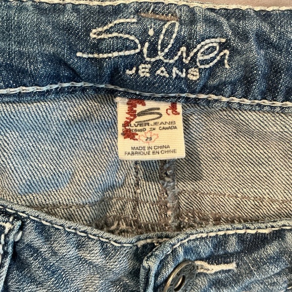 Silver Jeans Blue Distressed Flare Cropped Jeans Sz 29 - Picture 5 of 5